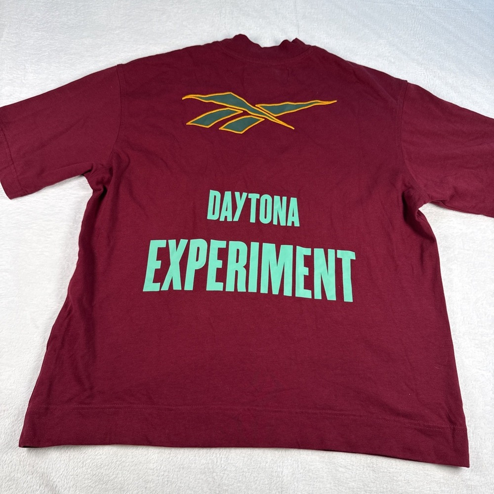 Reebok Pyer Moss Daytona Experiment T-Shirt Maroon Logo Mock Neck Size L RARE
